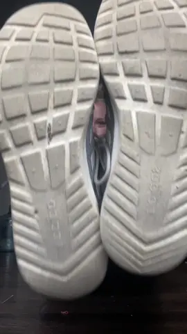 They have super incredible tread too! Super grippy! Going to be a great adventure shoe ⛰️ @Nike 