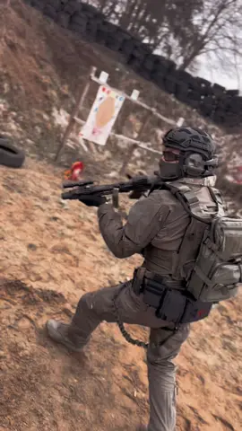 SOME TACTICAL LEFT to RIGHT TRANSIT TRAINING #CapCut #TACTICAL #military #sof #tacticalgear #tacticool #adventuretime #tiktokmatch #matches #funday #shootingrange #bodyguard #holosun #ar 