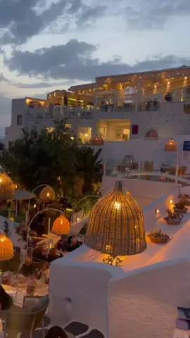 @Barolo.Santorini over booked  #santorini #restaurant #chef #greece #fyp #overbooked 