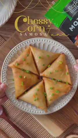 Approved video caption as such: Sometimes good things come from cravings. These easy Cheesy Corn Tuna Samosas are proof positive of that. Get ready for a mouthful of pure delight as the stretchy, gooey Perfect Italiano mozzarella cheese melds with corn and tuna inside a crispy samosa pocket. Every bite will leave you longing for more of that irresistibly cheesy stretch and sensational flavor! 😍🧀Always must-have on the tea-time table!  Bahan-bahan ▫Samosa sheets ▫Perfect Italiano Mozzarella Cheese ▫Spicy Tuna ▫Onions ▫Spring Onions  ▫Sweet corn ▫Mayonnaise  #PerfectItalianoMY #DairyliciousMY #fyp #fypシ #foryoupage #Foodie #foodporn #masak #Recipe #resepi 