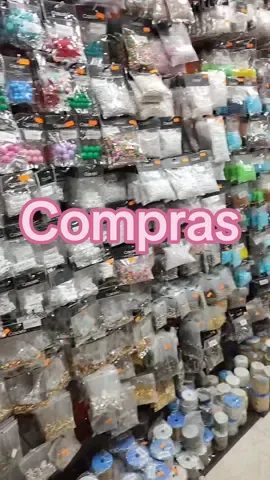 🍉 Hoy he vuelto a 📍Casashi 🍉 #casashi #compras #conprandomateriales #materiales #compras #diadecompras #pendientesarcillapolimerica #cortadores #fimo #tipsarcillapolimerica #arcillapolimerica #hechoamano #pendientes #elcalderochorreante #tirsodemolina 