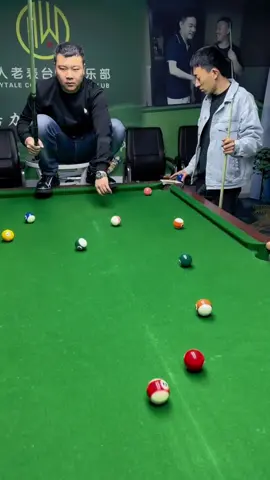 Two Chinese brothers play billiards #billiards #snooker #funny #ballpool #pool