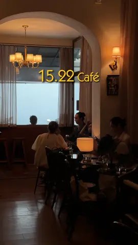 Quán cà phê núp hẻm siêu yêu của tui #coffee #cafe #caphe #xuhuong #trending #paophe #saigon #reviewcafe 