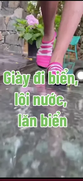 Giày đi biển, lôi nước, lăn biển, giúp bảo vệ chân #GamingOnTikTok#sanphamgiadung#giaydibien#dibien#anbien