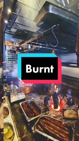 There's a new halal smoke house in Leyton called @Burnt serving up expertly Smoked Meat and Chicken. There's lamb, beef brisket, burgers and chicken. I took my parents as its right by their house and they lover it, including my mum who was reluctant to eat here but loved how soft the brisket was. My favourite was the lamb sandwich. Prices depend on the weight of meat you order. But a burger is £12 and lambwich £15 #halalsmokehouse #halalfood #halalfoodlondon 