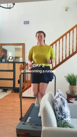 The audio is perfectly how i feel #becomingarunner #tryingtobecomearunner #runningoutfitideas #thekeybykate #keybykate #tryingtobearunner 