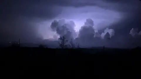 There is no sound. Just the lightning and the wind. #mountain #mountainlifestyle #nature #nomusic #mountainlife 