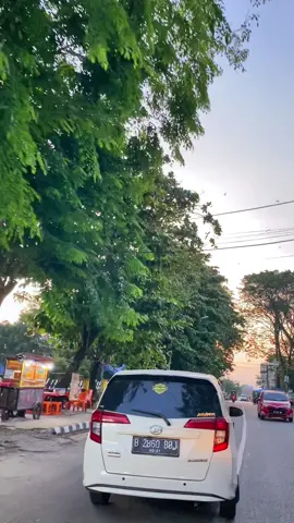 gak kmana mana hari ini, ngeri ujan #aesthetic #video #vibes #kotametro #mentahanvideo #kotametrolampung #storywa #bandarlampung #sadvibes #lampung #senja #sunset 