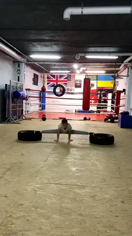 Boxing training. Boxing motivation. Sport motivation. Power punch. Power punch training.#rivne #самооборона #бокс #boxing #boxingday #boxingtraining 