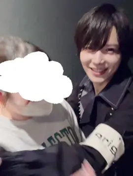 ずっと接触禁止だったけど、やっとハグできた❕5年ぶり🥹🥹 幸せでした💜🫧 #さっず #地下アイドル #メンズ地下アイドル #メンズアイドル #推し #推ししか勝たん #推し活 #推し事 #推しのいる生活 #推しが尊い #幸せ #幸せな時間 #癒し #地下アイドルオタク #メンズ地下アイドルヲタク #おすすめにのりたい #おすすめ乗りたい 