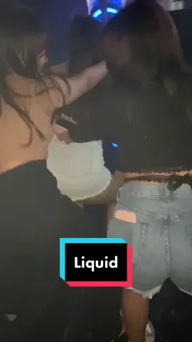 Oppa dogie style 🥳 #fyp #dugem #jogja #party #club #sukadugem #duniamalam #liquid #partynight #liquidjogja 