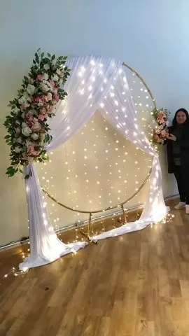 Arco Floral perfeito: ❤️ Dicas essenciais para montar um painel redondo incrível DIY Como fazer Arco de Flores Led #arcofloral #arcodeflores #facavocemesmo #decoracao #comofazer #DIY #dicas #cenario #decoracaodecasamento #casamento 
