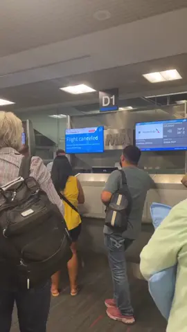 After 4 delay and 12 hours later the flight cancelled because the next pilot declined a 40 minute flight from Miami to Orlando 🙂 #americanairlines #cancelledflights #miami #orlando #florida 
