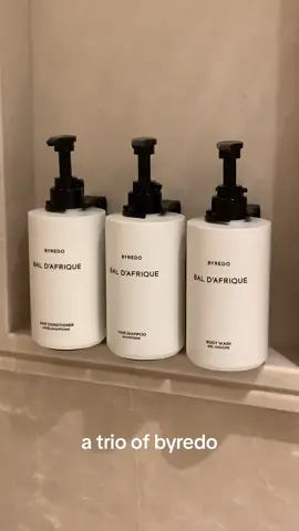 a weekend staycay turns into a weekend full of baths and showers with byredo 🤌🏼 , love love intercon! #byredo #byredobaldafrique #hotel #intercontinentalhotel #byredoperfume #baldafrique #nichefragrance #nicheperfume 