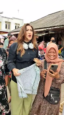 foto dulu gaes Nafa Urbach 😍 