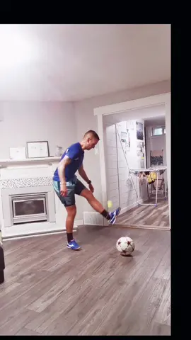 Tennis ball+plank combo🎾🧲🧙‍♂️🎩 #fyp #fypシ #reels #viral #control #football #futbol #futebol #Soccer