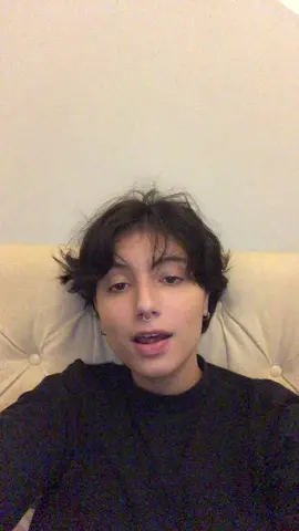 eu fico com muita cara de implorando por peitos com esse cabelo 