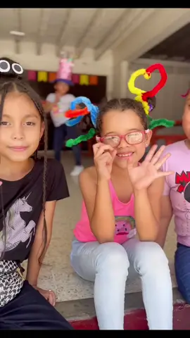 “Descubre Moderno School: Donde el aprendizaje cobra vida entre risas y aventuras” #education #educacionbilingüe #honduras #montufar81años #experienciaeducativa #viral #modernoschool #estudiantes #tegucigalpa_honduras 