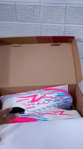 ❗Specs Reborn Masih Ada DISKON bayar setengah hargaa❗#specs #specsreborn #sepatufutsalmurah #futsal #playerfutsal #lokalbrand #futsalskill #futsalcowok #tiktokootd #fyp 