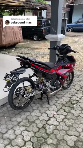 Membalas @irfan  bisa helikopter an cuma pake knalpot x1 speed 🥵 @X1 Speed Racing  #mxking150 #y15zrmalaysia #y15zr 