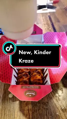 Our latest Creation, the Kinder kraze, is now available to order, and its so yummy #sweetspot #kinder #waffles #cookiedough #sauchie #dessert #chocolate #fypage #cake 
