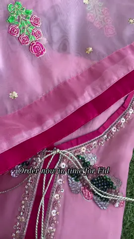 Limited pieces available for immediate dispatch —> www.zkfashion.co.uk #pakistanifashion#pakistanidesignerwear#pakistanidesigner#hussainrehar#pakistanisuits#pakistaniclothes#pakistaniweddingdress#baatpakki#desioutfit#duaekhair#zk_fashion 