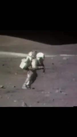 Astronautas caindo na lua, missões Apollo da NASA#lua #astronauta#fy #fyp #fypシ #fypage #fypシ゚viral #fo #foryou #foryoupage #foryourpage #astronomiaem123 #astronomia #astronoma #galáxias #universo#fyyy #fyyyyyy#fyy 