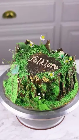 FOLKLORE ERA cake #erastour #caketok #cakedecorating #folklore #baking 