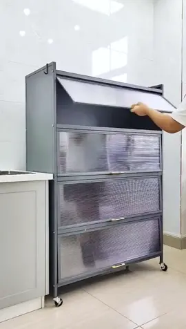 Adakah anda mahu kabinet dapur bergerak?#goodthing #storagebox #convenient #kitchendesignideas #foryou 
