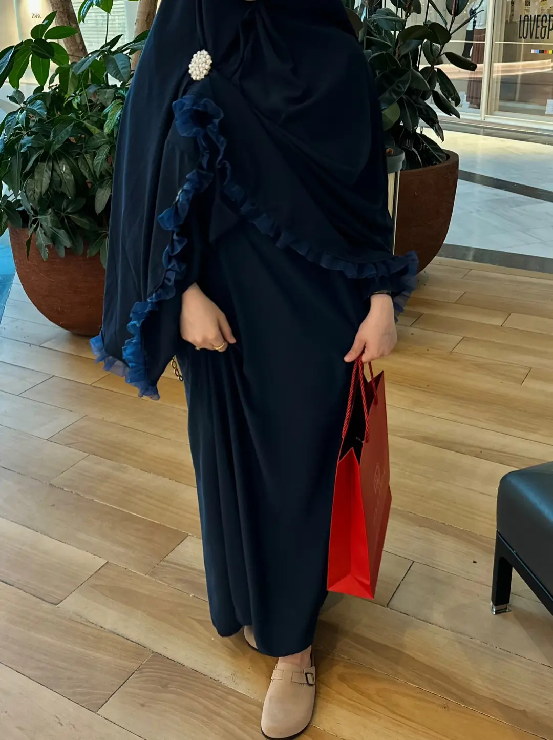 Yesterdays pics🤍 #fyp #fypシ #voorjou #hijabi #hijabitiktok #hijaboutfit #ghimar #modestfashion #modesty #maroc #marocaine🇲🇦 #🇲🇦🇩🇿🇹🇳 #westfield #shopping #shopaholic #dystinct #dystincttektek #dystinctofficial