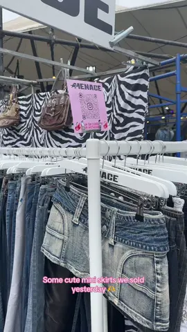 Some of our fave mini skirts that sold yesterday 🫶 #miniskirt #y2kskirt #y2kskirt #thrifted #thrifting #portobelloroad #portobello #londonmarket #londonvintage 