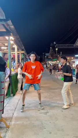 น้ำเขียวกระจุย!