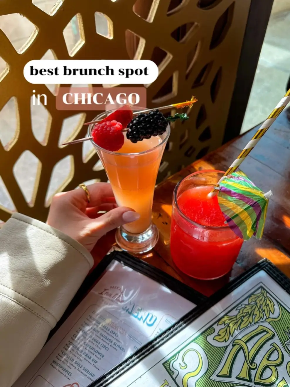 The best southern comfort food in chicago with live blues music for brunch #chicagofood #chicagofoodspots #chicagobar #chicagoweekend #chicagofoodguide #wickerpark #southerncomfort #southernfood 
