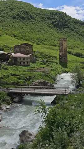 من قرية #أوشقولي في #جورجيا  #ushguli #georgia #fyp 