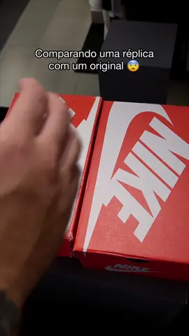 Comparando uma replica com um modelo original! Conseguiram diferenciar? 🤩 #TikTok #foryou #sneakerhead #fashioninspo #foryoupage❤️❤️ #nike #tenis #fashion #fashion #dunk #foryoupage #sneaker 