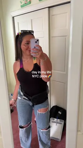 happy sundaayyy #relatable #relate #relatablecontent #Pride #nyc #nycpride #Lifestyle #minivlog #lifestylevlogger #diml #dayinmylife 