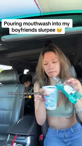 No peoples were harmed in the making of this tik tok lmaooo #fyp #trending #foryoupage #couple #couplegoals #comedy #viral #daeandemily @emily lou 🤍  