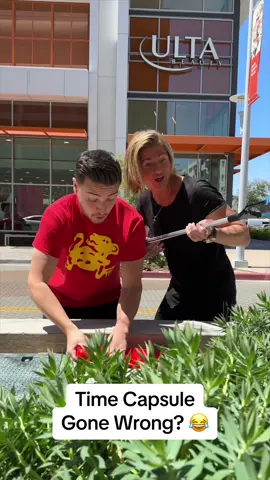 What would you have buried? 🤔😂 #skit #public #relatable #prank #timecapsule #friendshipgoals 