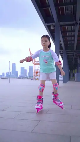 kids fashion roller skates #rollerskatingtiktok #kidstoys #toys 