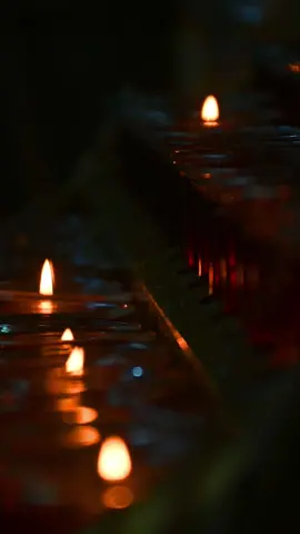Church Candles #background #backgroundvideo #wallpaper #freevideo #wallpapervideo #livebackground #freewallpaper #church 