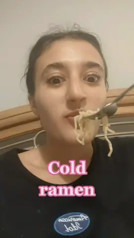 don't sleep on cold ramen though 🍜 #fyp #wisdomteethremoval #whatieatinaday #greenscreen 