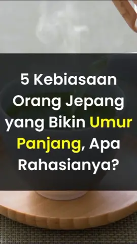 5 Kebiasaan Orang Jepang yang Bikin Umur Panjang, Apa Rahasianya? Gaya hidup masyarakat Jepang mengarah pada upaya menghindari penyakit kronis seperti jantung koroner dan diabetes. Seperti apa kebiasaan sehat orang Jepang yang membuat umur panjang? 1. Konsumsi Sayur dan Ikan Segar Orang Jepang kerap memenuhi asupan sayuran segar seperti rumput laut serta nabati bergizi seperti kedelai fermentasi. Selain itu,  mereka juga fokus pada makanan laut Seperti ikan dan kerang. 2. Cara Masak yang Berbeda Pembuatan masakan Jepang lebih banyak melibatkan teknik kukus, fermentasi, slow-cooking, panggang, dan tumis. Hidangan pendamping seperti semangkuk sup juga disiapkan sebelum makan besar. 3. Budaya Teh Hijau Budaya minum teh Jepang sangat membantu dalam memerangi penyakit karena sifat anti-bakterinya. Teh hijau juga kaya akan antioksidan polifenol yang bisa mengurangi peradangan dan melindungi sel dari penyakit kronis. 4. Porsi Makan Kecil Kebanyakan orang Jepang tidak pernah makan sampai terlalu kenyang, sesuai nasihat lokal “hara hachi bu” yang berarti “makan hanya sampai 80 persen kenyang”. Hal Ini tentu memperlancar pencernaan serta lebih gesit dalam bergerak. 5. Banyak Aktivitas Fisik dan Sosial Orang Jepang lebih suka bepergian dengan transportasi umum. Mereka memilih pergi ke stasiun terdekat, menunggu kereta, berdiri di dalamnya, kemudian berjalan ke tempat kerja. #kebiasaansehatorangjepang #budayasehatorangjepang #budayakerjaorangjepang #menumakananorangjepang #budayaorangjepang #aktivitasehatorangjepang #kebiasaanorangjepang #caramakanorangjepang