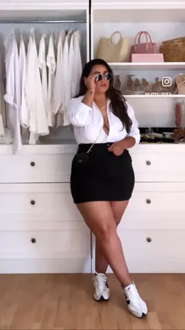 Casual style outfit🖤 linked in my LTK🤗 #plussizestyle #curvystyle #plussizefashion #curvystyle #plussizetiktok #comfystyle 