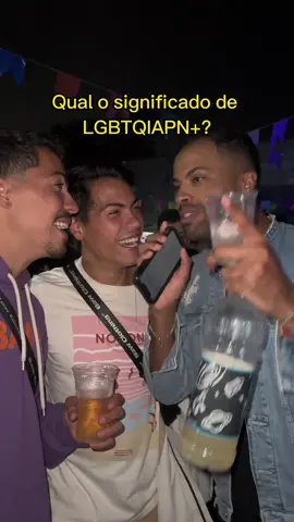 Esses dois na moral kkkkkkkkkk 😂 #lgbtqiapn #lgbt #arraiadauff #uff #voltaredonda #festajunina 