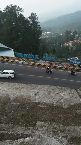 #puncakbogor #fyp #jalanjalan #orangsenang #storywa #storywakeren #mentahanvideo #fypシ #vilar #viral 