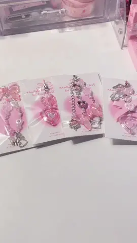 🫶🏻 #handmade #ลูกปัด #แฮนเมด #keychain #keyring #พวงกุญแจลูกปัด #packanorderwithme #packingorders #แพ็คของ #แพ็คของจีบลูกค้า 