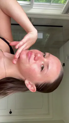 skin therapy 🫧                                           #fyp #foryou #foryoupage #skincare #grwm #getreadywithme #skin #skincareroutine #viral #ellakunselman 
