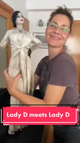 The ever exquisite Helena Mankowska, body model for Lady D herself, unboxed our Lady Dimirescu statue!  We’re so excited to see this in her collection ❤️‍🔥  Have you made room for this 3 foot tall #revillage collectible yet?  #residentevil #ladydimitrescu #collectibles #collectors #collectorcheck #collectiblefigure #purearts #pureartssnap #fyp #foryou #foryoupage 