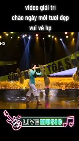 Người mang tâm sự  #FoodFestonTikTok  #VietNamToiYeu  #tiktokvideogiatri @🎼🔥🎭🔥HOATIÊN1215🔥🎭🔥🎼 
