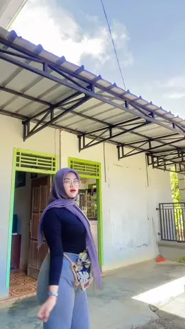 Hahhaha iseng aja ini 😫 soal nyaa dah insecure duluan sama mba saput😫 #fyp 